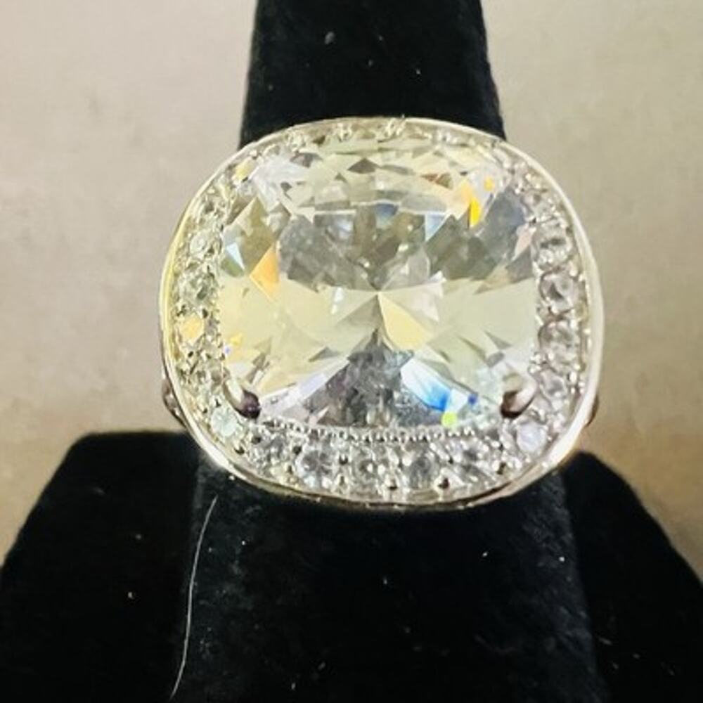 Vintage 925 Silver Cushion Cut Clear Stone Halo Ring size 7